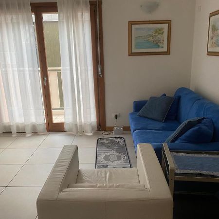 La Casa Di Giacomo Con Parcheggio 的里雅斯特 外观 照片